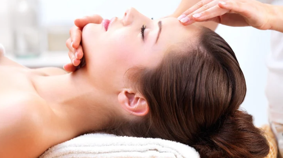 ニキビに悩む大人女性へ｜ポテンツァで根本からケア